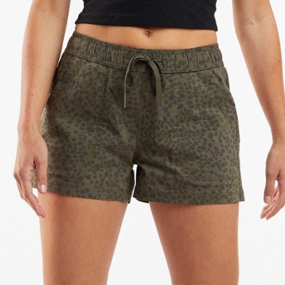 Title Nine Women's Animal Print 3" Scout Ripstop Shorts - XL - Picture 1 of 8
